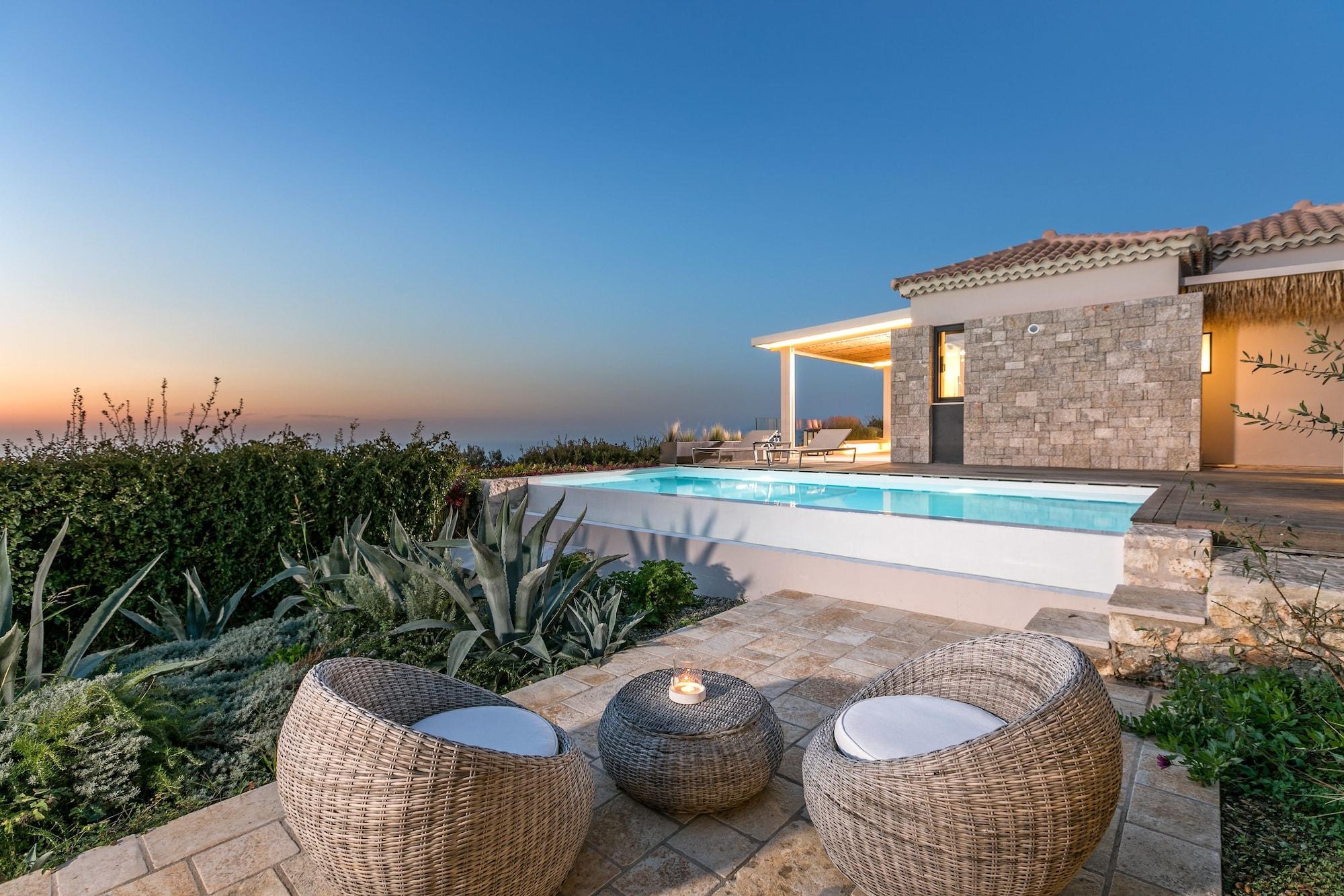 Art Blue Villas Tsoukaladhes Bagian luar foto